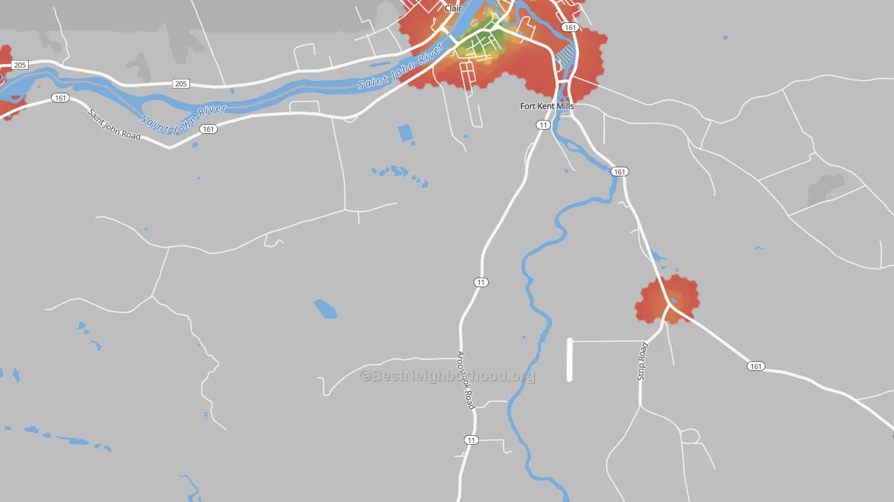 Walk Grade map of Fort Kent Village, ME, walkable areas in green and car-dependent areas in red