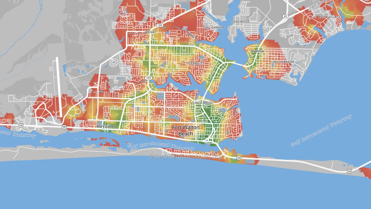 Walk Grade map of Fort Walton Beach, FL, walkable areas in green and car-dependent areas in red