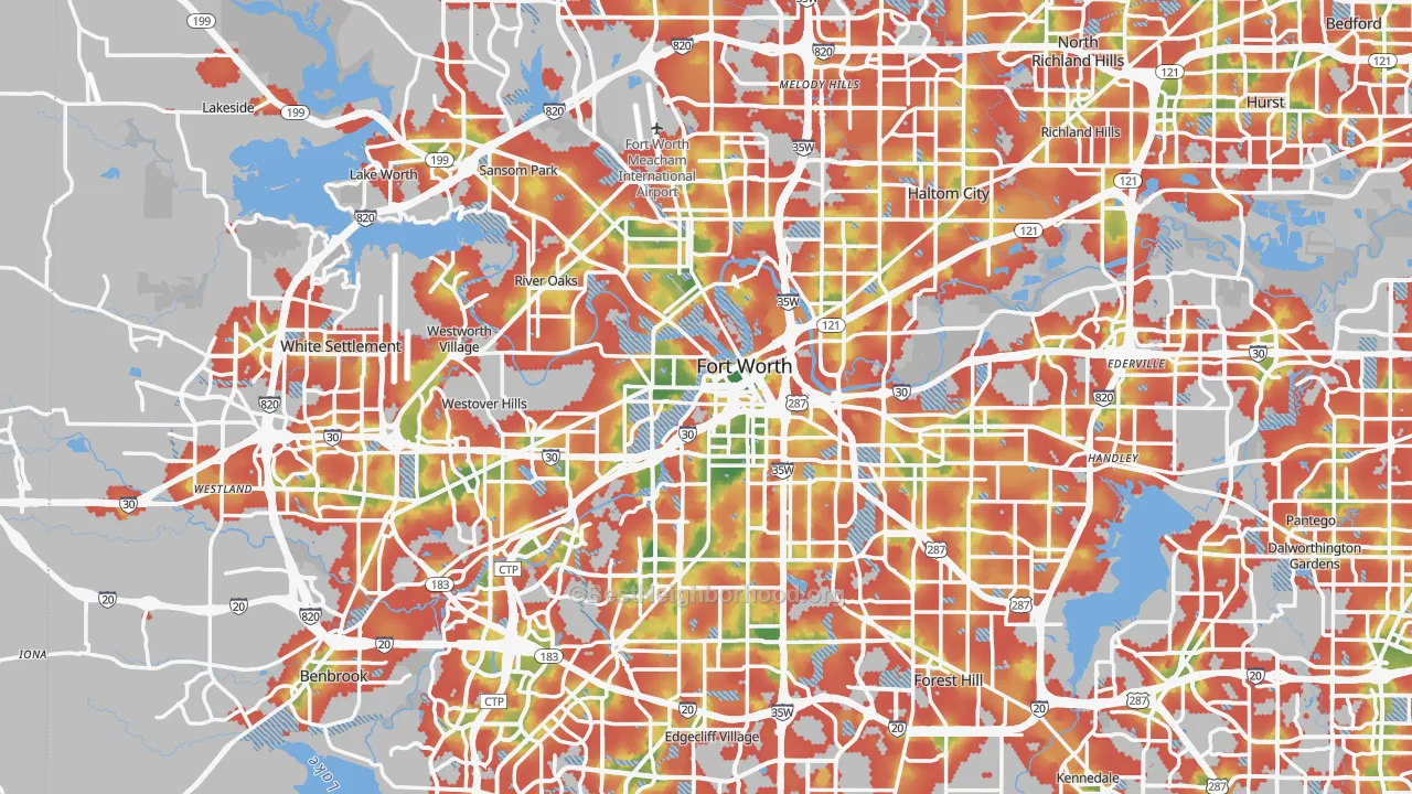 Walk Grade map of Fort Worth, TX, walkable areas in green and car-dependent areas in red