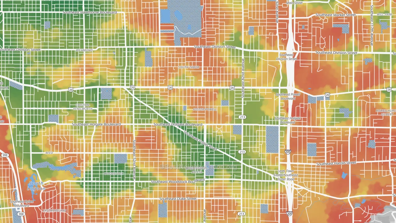 Walk Grade map of Foster-Powell, Portland, OR, walkable areas in green and car-dependent areas in red