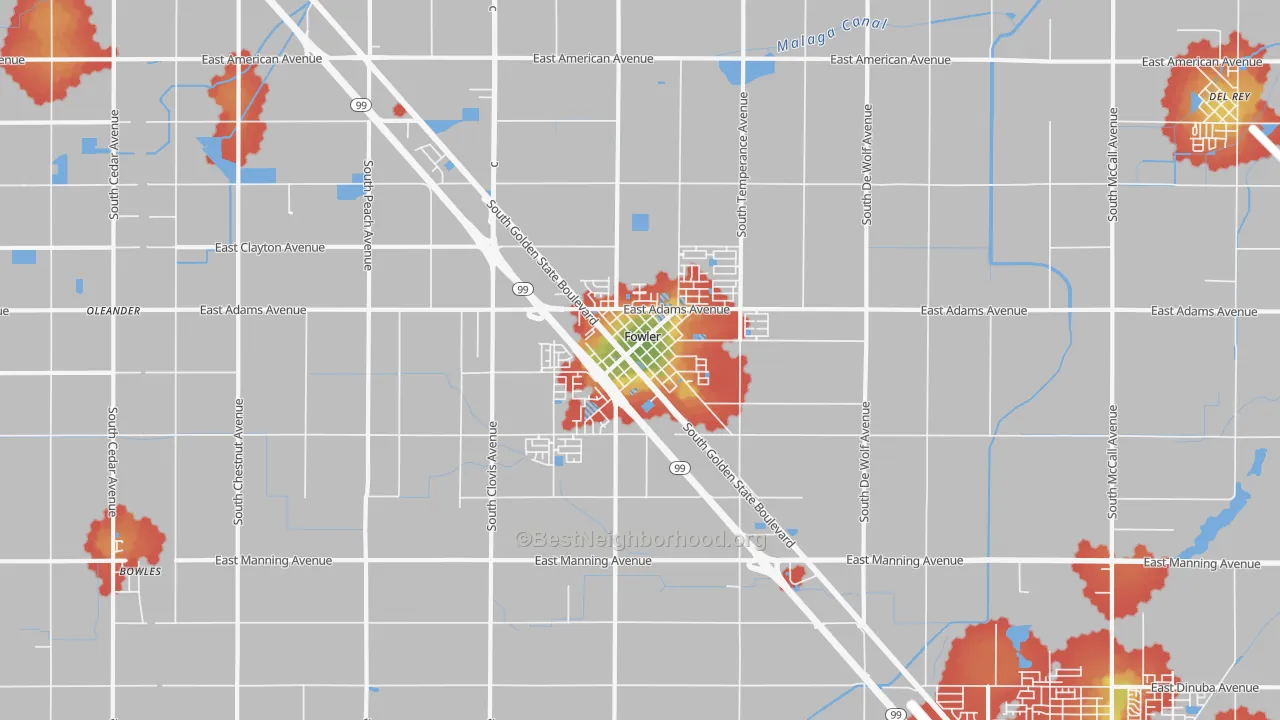 Walk Grade map of Fowler, CA, walkable areas in green and car-dependent areas in red