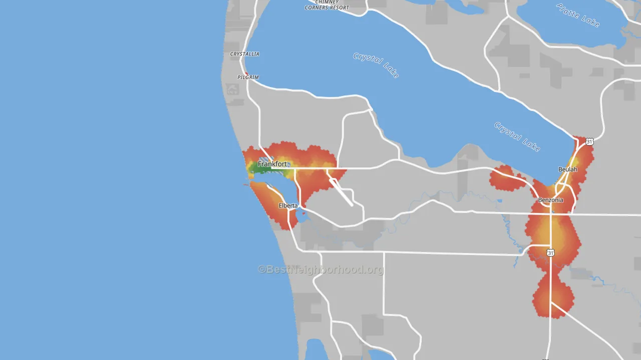 Walk Grade map of Frankfort, MI, walkable areas in green and car-dependent areas in red