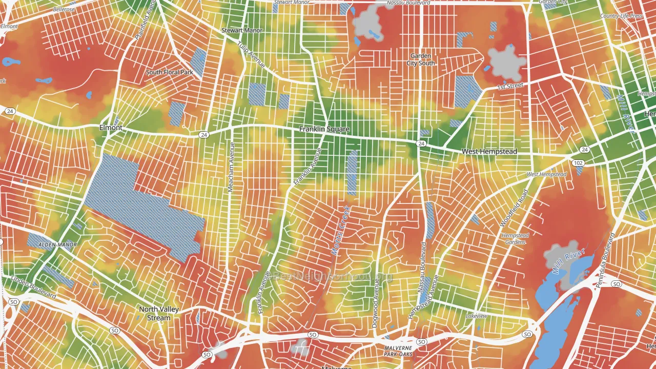 Walk Grade map of Franklin Square, NY, walkable areas in green and car-dependent areas in red