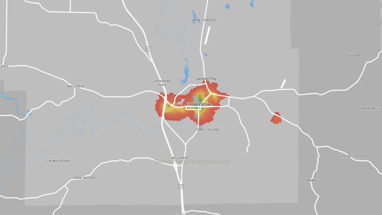 Walk Grade map of Fredericktown, MO, walkable areas in green and car-dependent areas in red