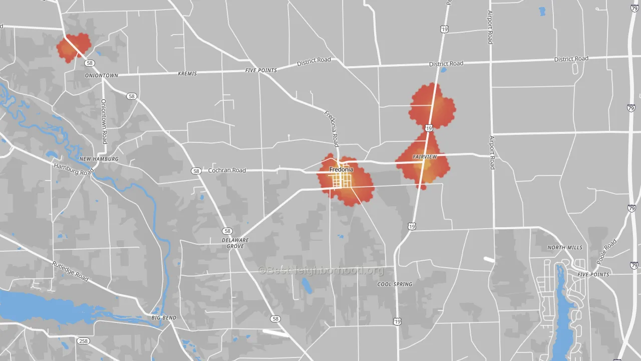 Walk Grade map of Fredonia, PA, walkable areas in green and car-dependent areas in red