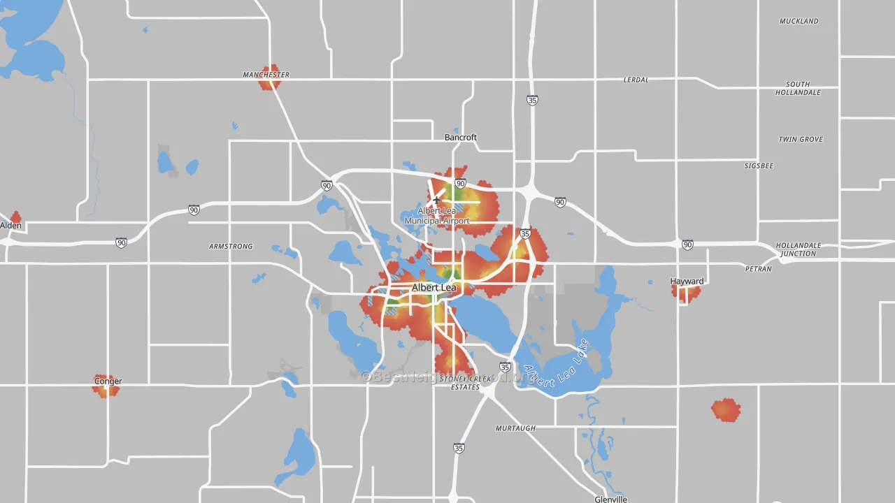 Walk Grade map of Freeborn County, MN, walkable areas in green and car-dependent areas in red
