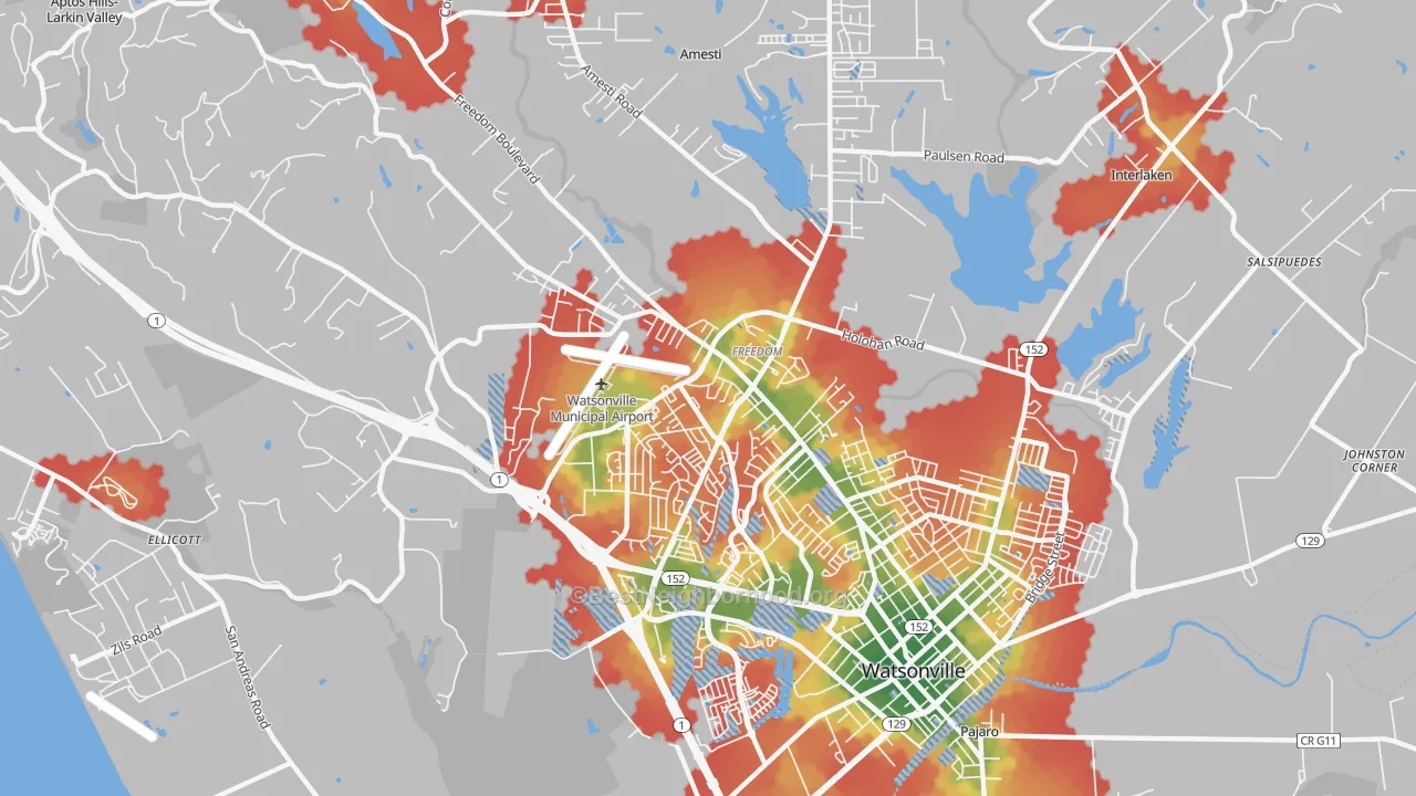 Walk Grade map of Freedom, CA, walkable areas in green and car-dependent areas in red