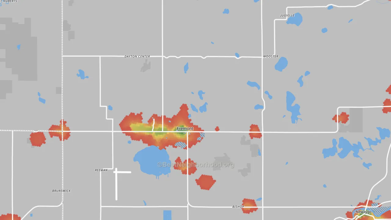 Walk Grade map of Fremont, MI, walkable areas in green and car-dependent areas in red