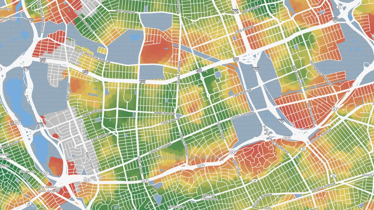 Walk Grade map of Fresh Meadows, Queens, NY, walkable areas in green and car-dependent areas in red