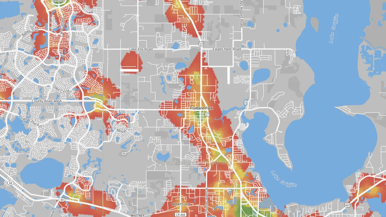 Walk Grade map of Fruitland Park, FL, walkable areas in green and car-dependent areas in red