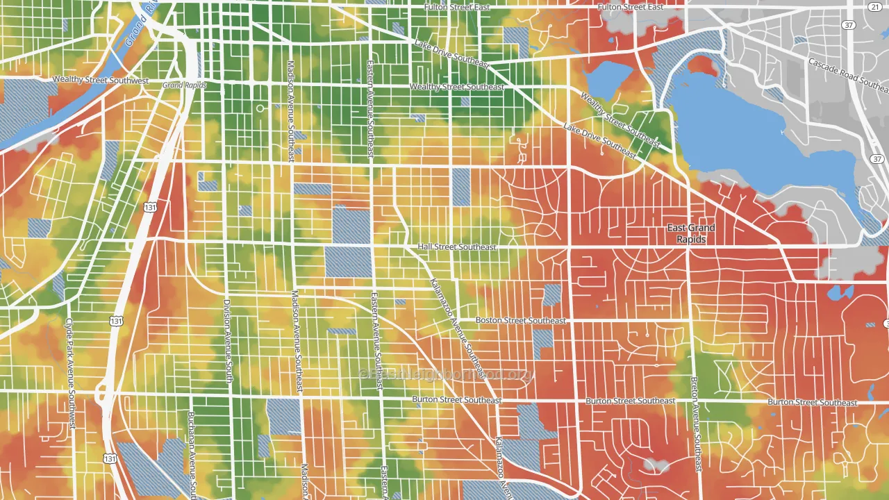 Walk Grade map of Fuller Avenue, Grand Rapids, MI, walkable areas in green and car-dependent areas in red