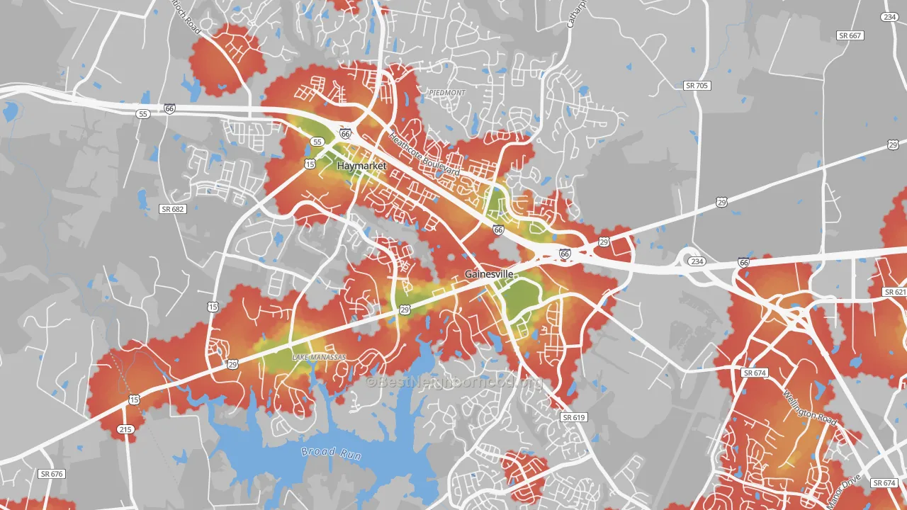 Walk Grade map of Gainesville, VA, walkable areas in green and car-dependent areas in red