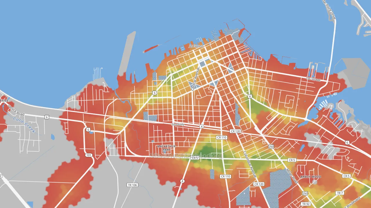 Walk Grade map of Garden District, Sandusky, OH, walkable areas in green and car-dependent areas in red