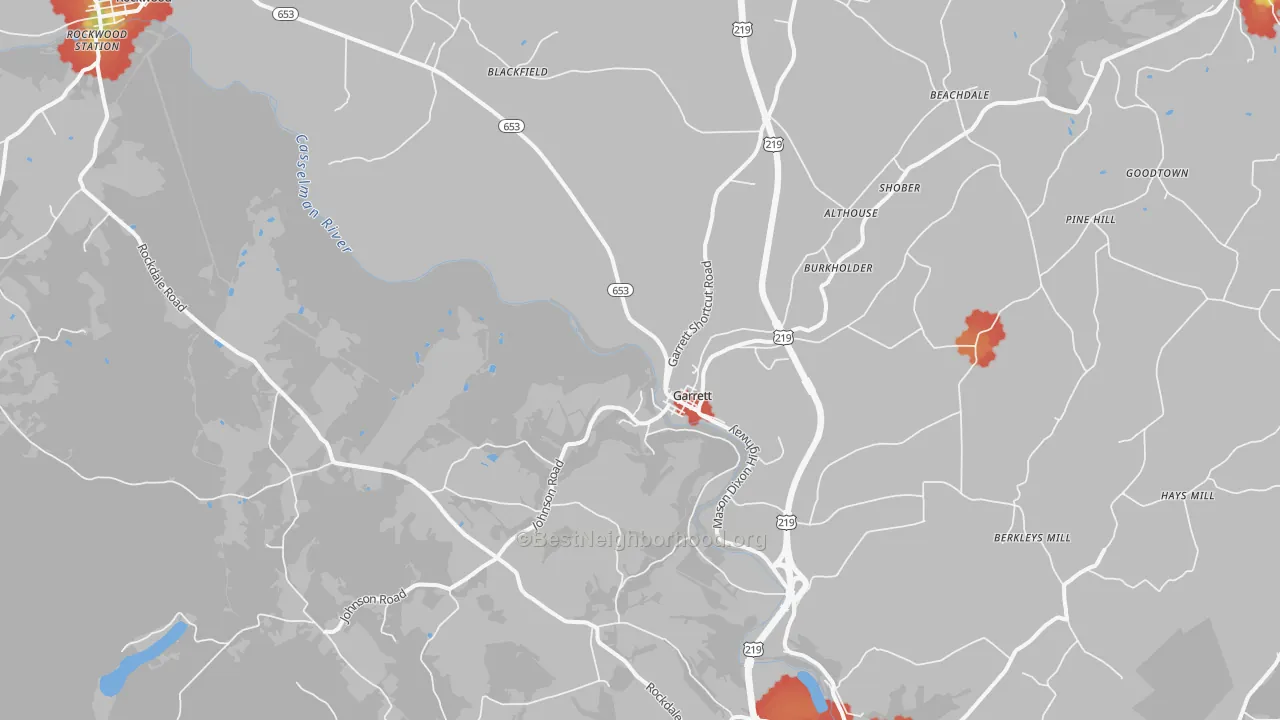 Walk Grade map of Garrett, PA, walkable areas in green and car-dependent areas in red