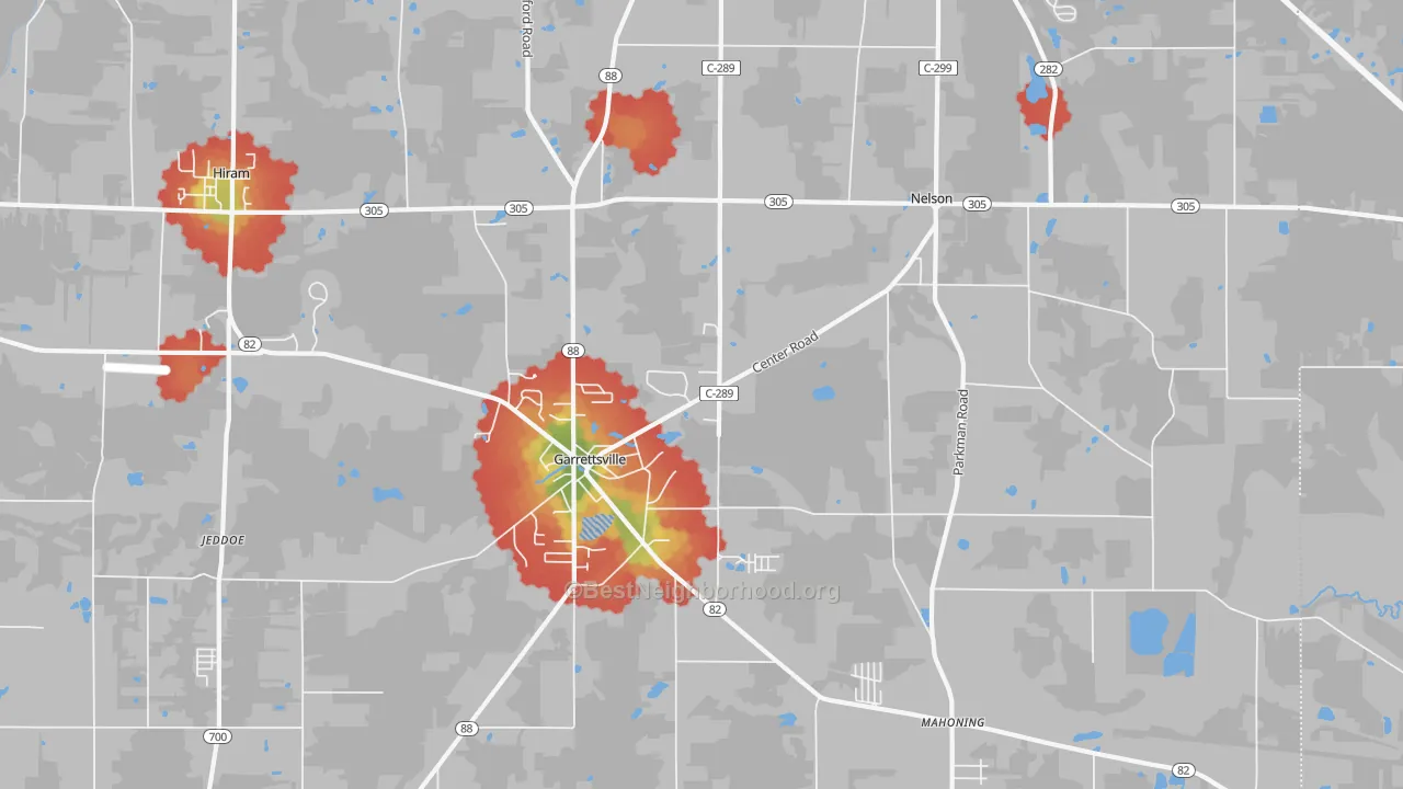 Walk Grade map of Garrettsville, OH, walkable areas in green and car-dependent areas in red