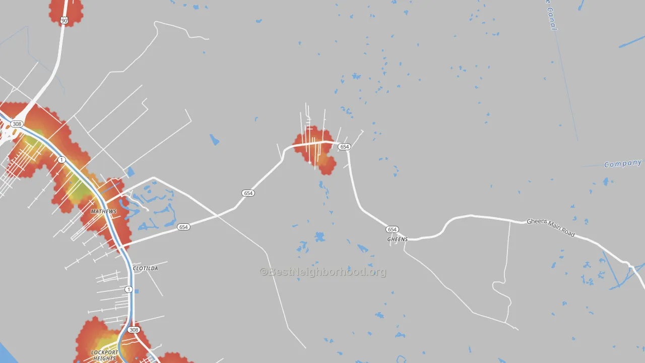 Walk Grade map of Gheens, LA, walkable areas in green and car-dependent areas in red