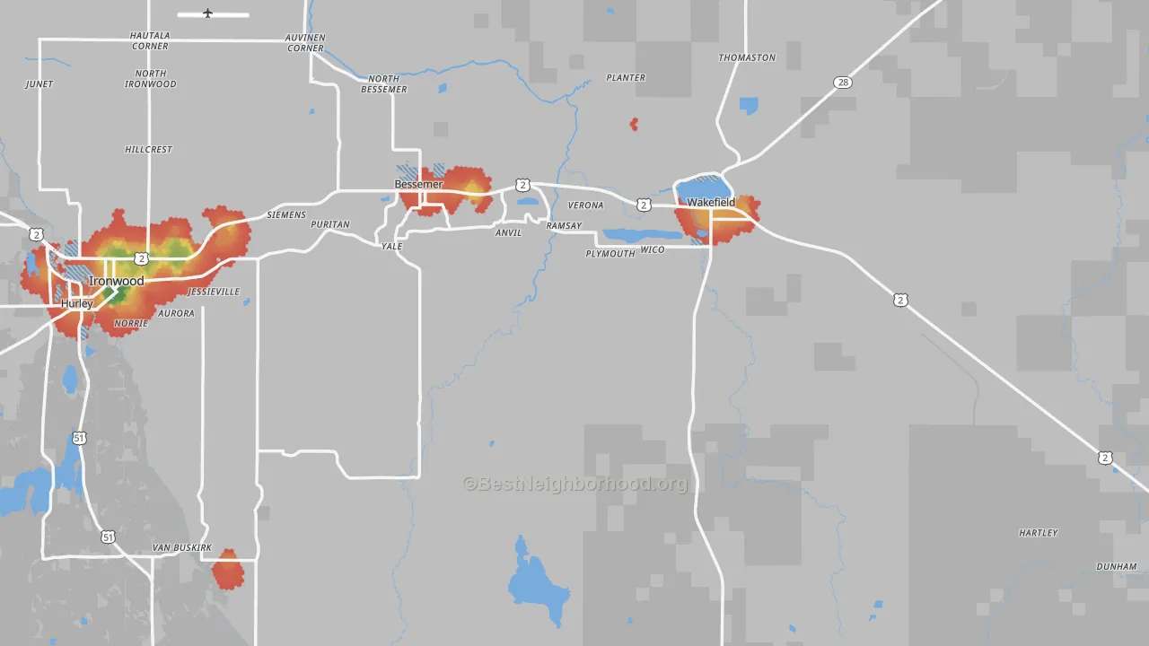 Walk Grade map of Gogebic County, MI, walkable areas in green and car-dependent areas in red