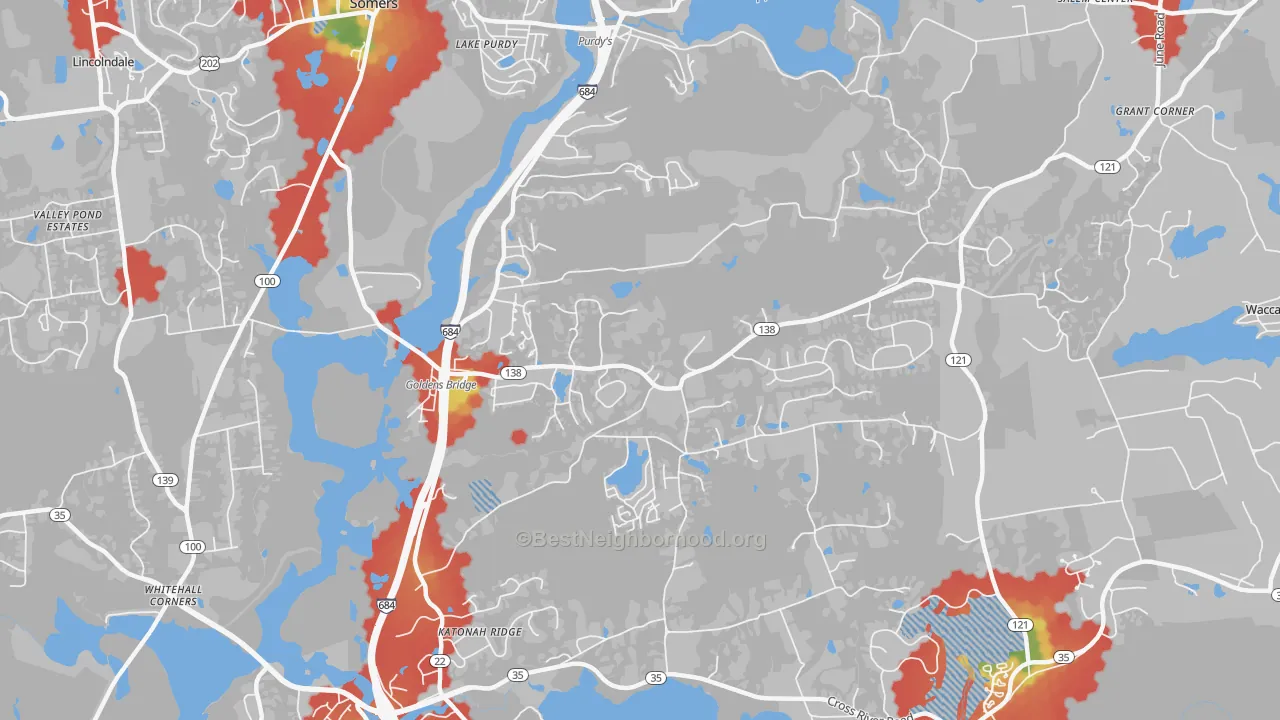Walk Grade map of Goldens Bridge, NY, walkable areas in green and car-dependent areas in red