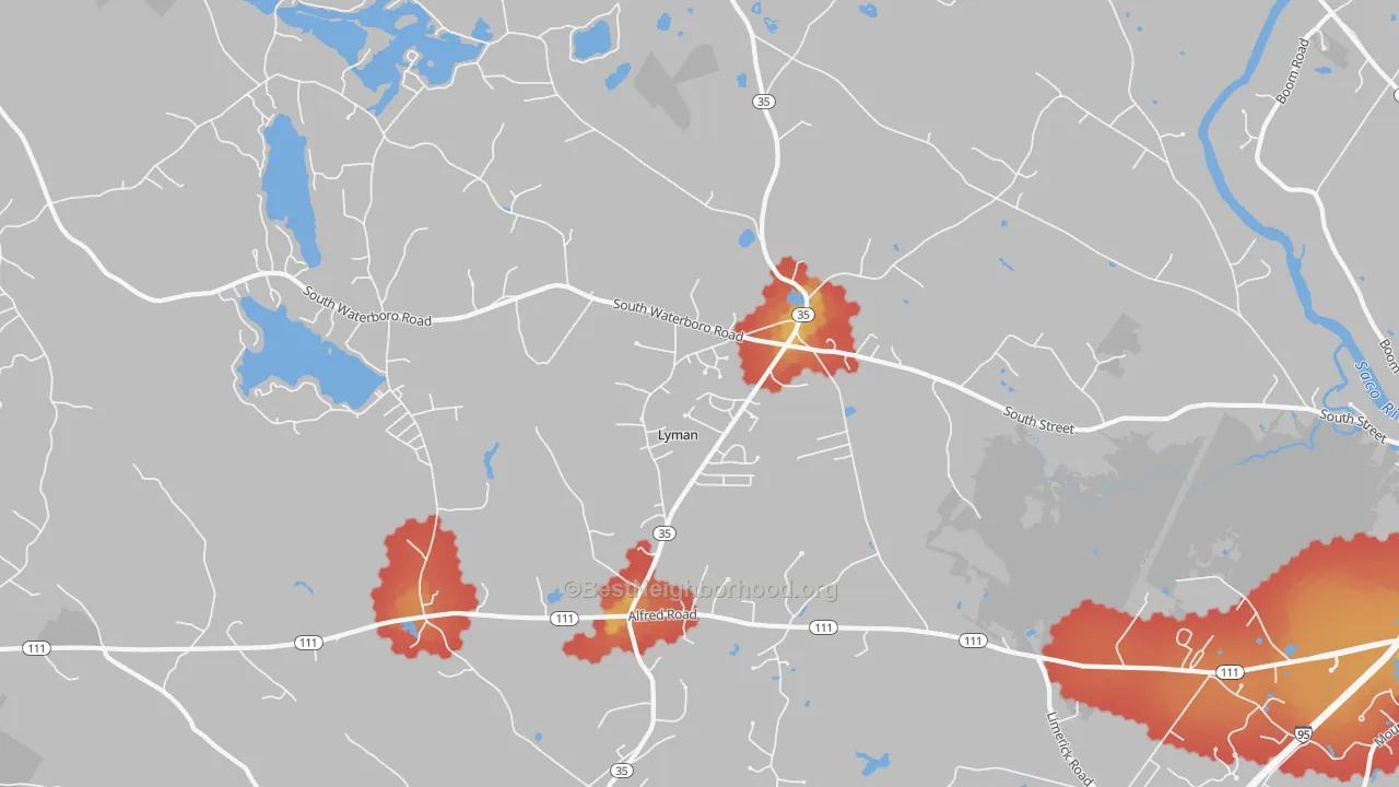Walk Grade map of Goodwins Mills, ME, walkable areas in green and car-dependent areas in red