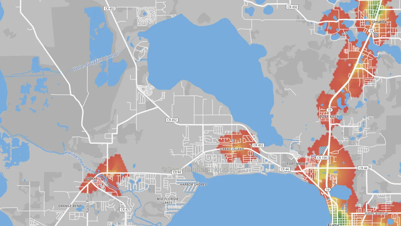 Walk Grade map of Grand Island, FL, walkable areas in green and car-dependent areas in red