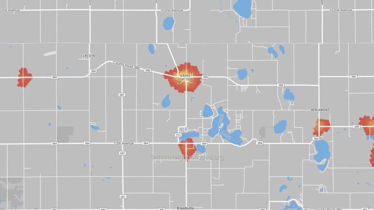 Walk Grade map of Grand Junction, MI, walkable areas in green and car-dependent areas in red