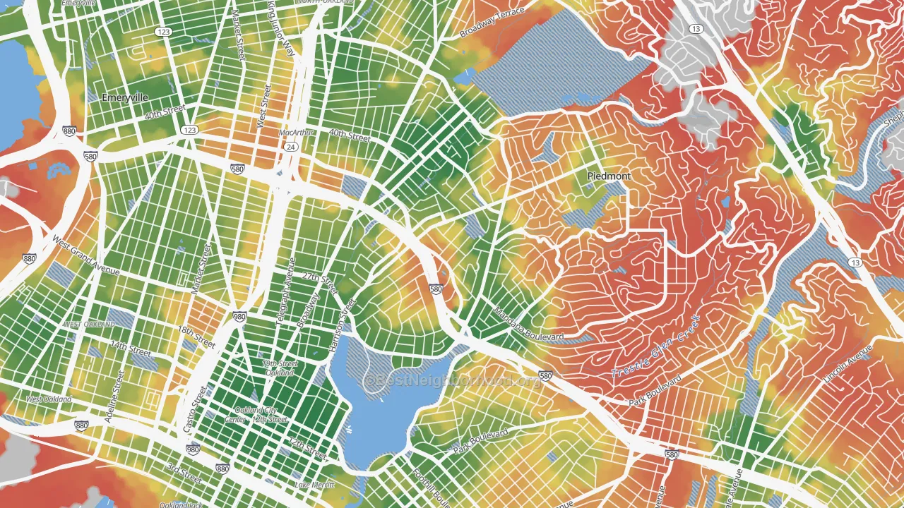 Walk Grade map of Grand Lake, Oakland, CA, walkable areas in green and car-dependent areas in red