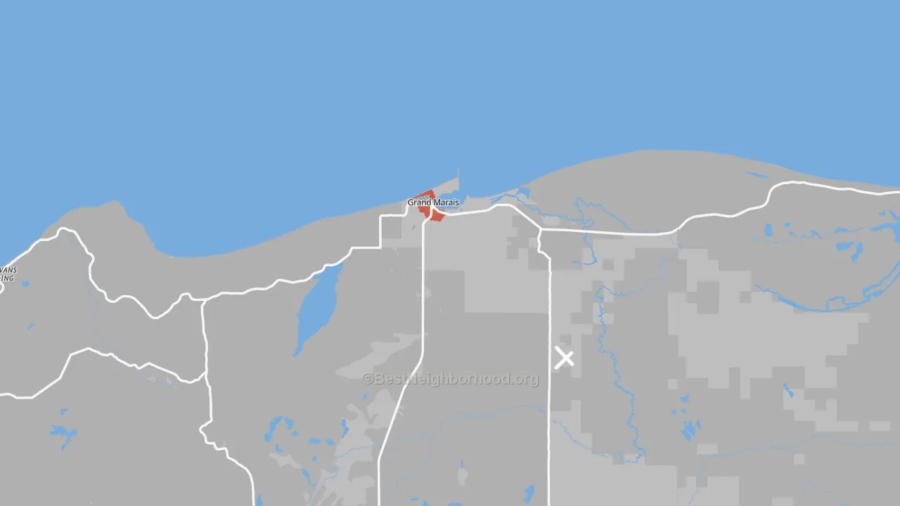 Walk Grade map of Grand Marais, MI, walkable areas in green and car-dependent areas in red