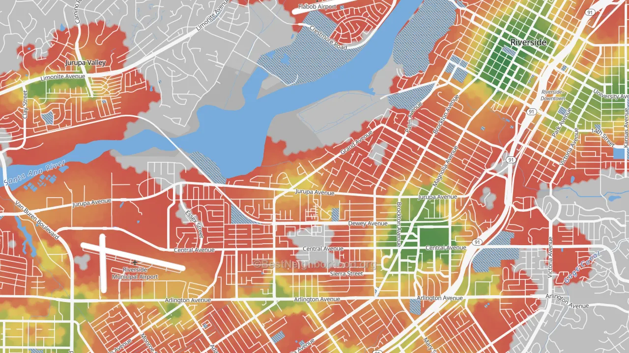Walk Grade map of Grand, Riverside, CA, walkable areas in green and car-dependent areas in red