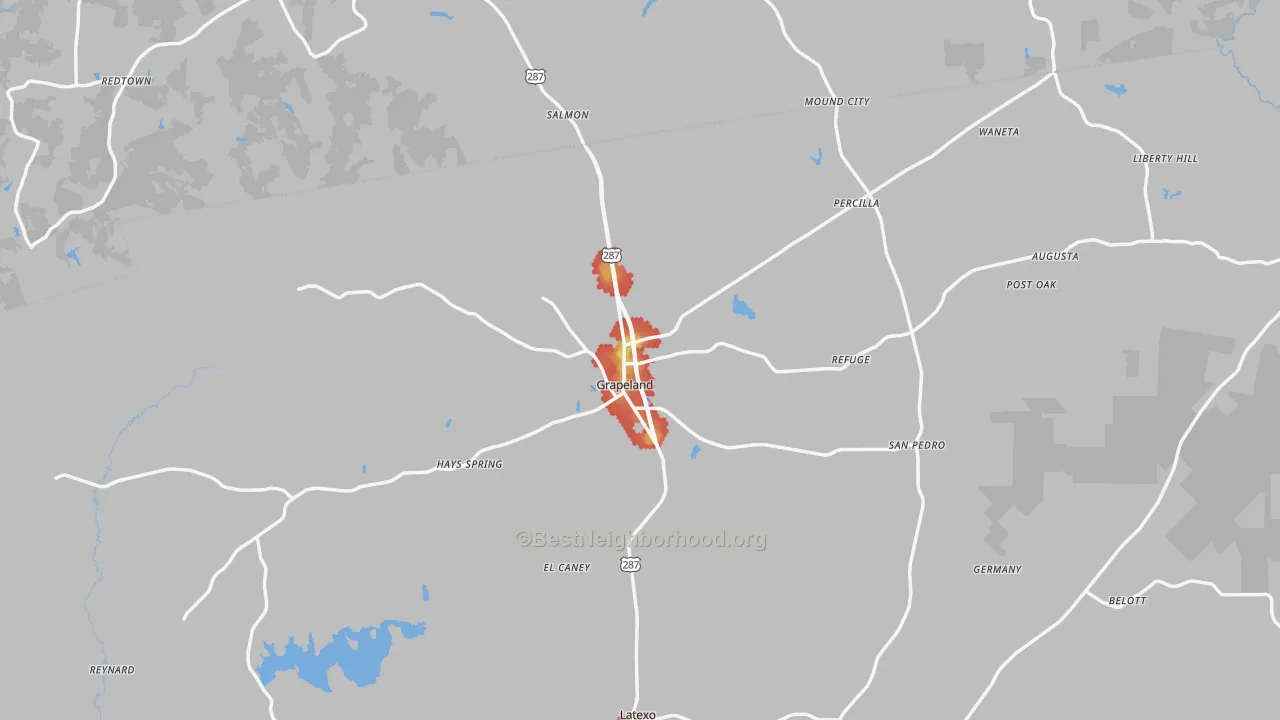 Walk Grade map of Grapeland, TX, walkable areas in green and car-dependent areas in red