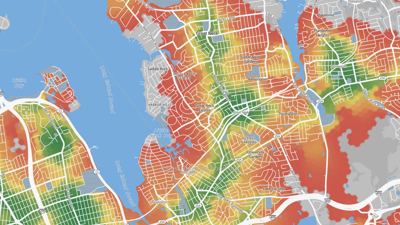 Walk Grade map of Great Neck Estates, NY, walkable areas in green and car-dependent areas in red