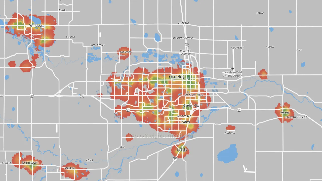 Walk Grade map of Greeley, CO, walkable areas in green and car-dependent areas in red