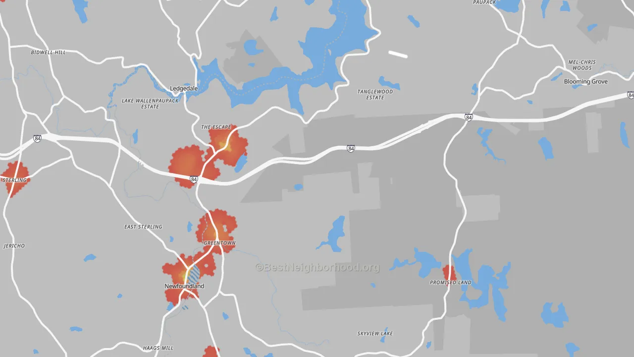 Walk Grade map of Greentown, PA, walkable areas in green and car-dependent areas in red