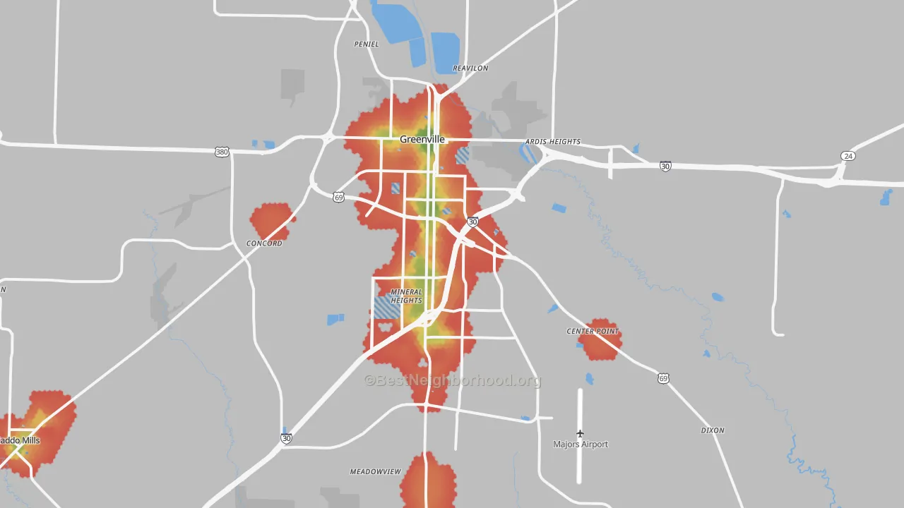 Walk Grade map of Greenville, TX, walkable areas in green and car-dependent areas in red
