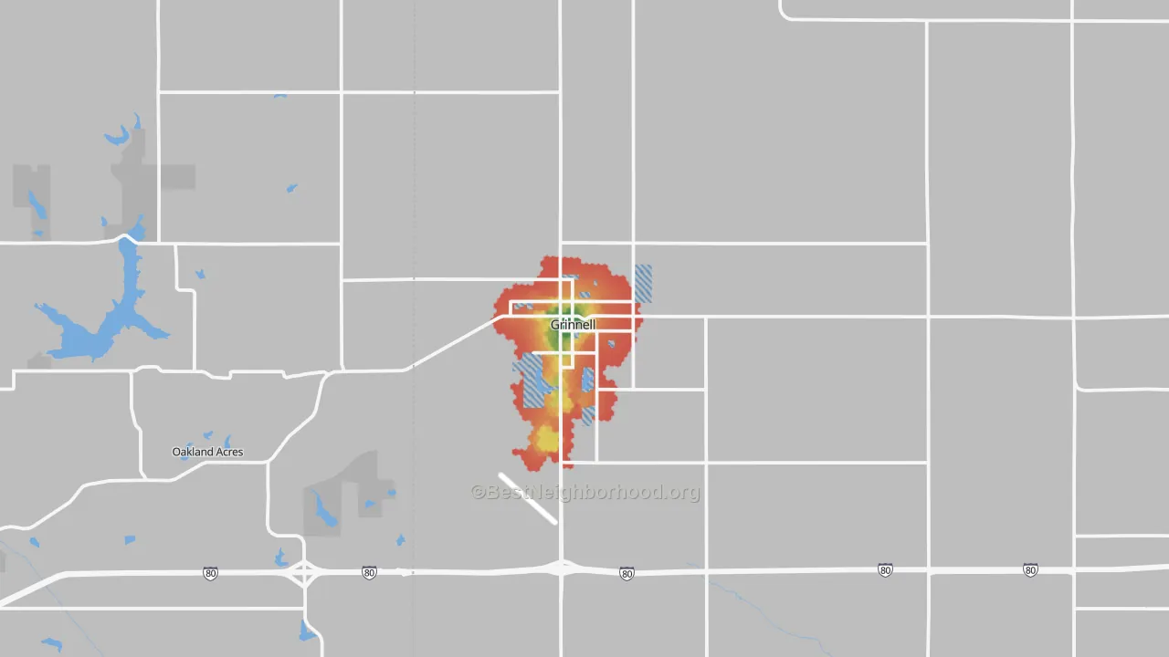 Walk Grade map of Grinnell, IA, walkable areas in green and car-dependent areas in red