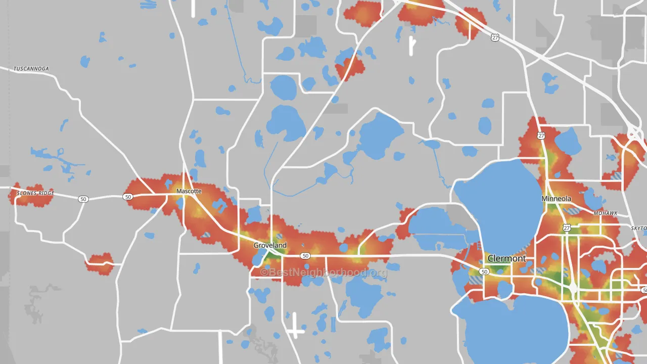 Walk Grade map of Groveland, FL, walkable areas in green and car-dependent areas in red