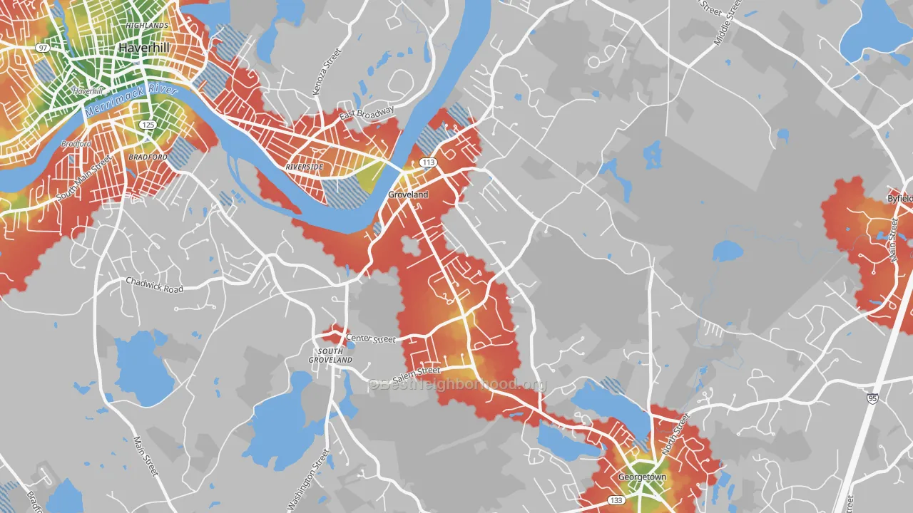 Walk Grade map of Groveland, MA, walkable areas in green and car-dependent areas in red