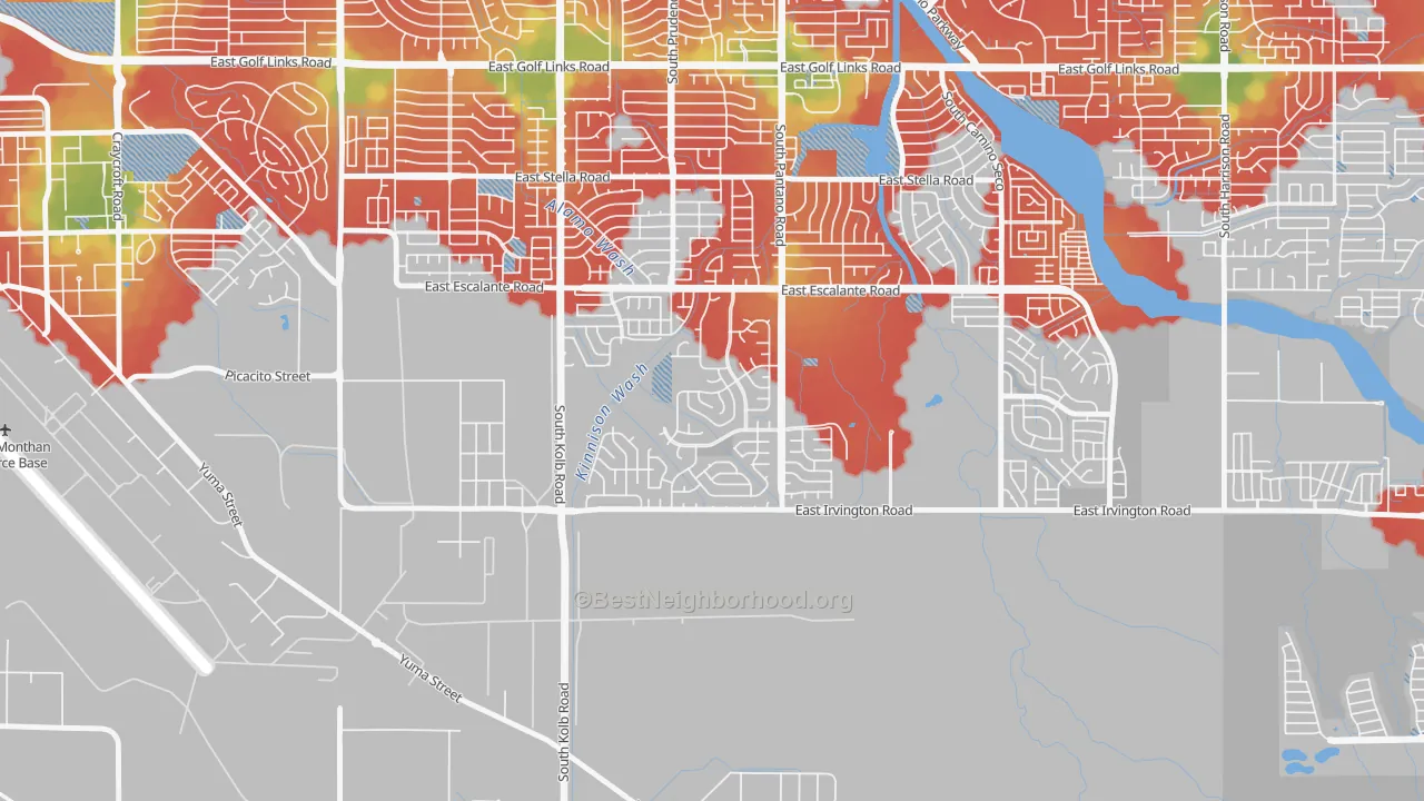 Walk Grade map of Groves Lincoln Park, Tucson, AZ, walkable areas in green and car-dependent areas in red