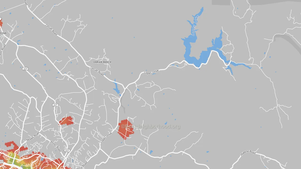 Walk Grade map of Halcyon, CA, walkable areas in green and car-dependent areas in red
