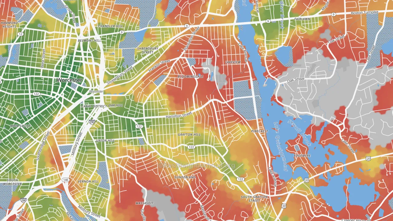 Walk Grade map of Hamilton, Worcester, MA, walkable areas in green and car-dependent areas in red