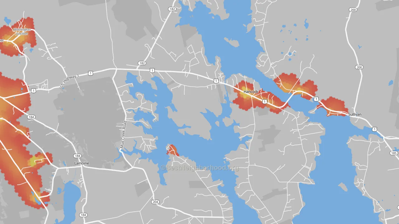 Walk Grade map of Hancock, ME, walkable areas in green and car-dependent areas in red