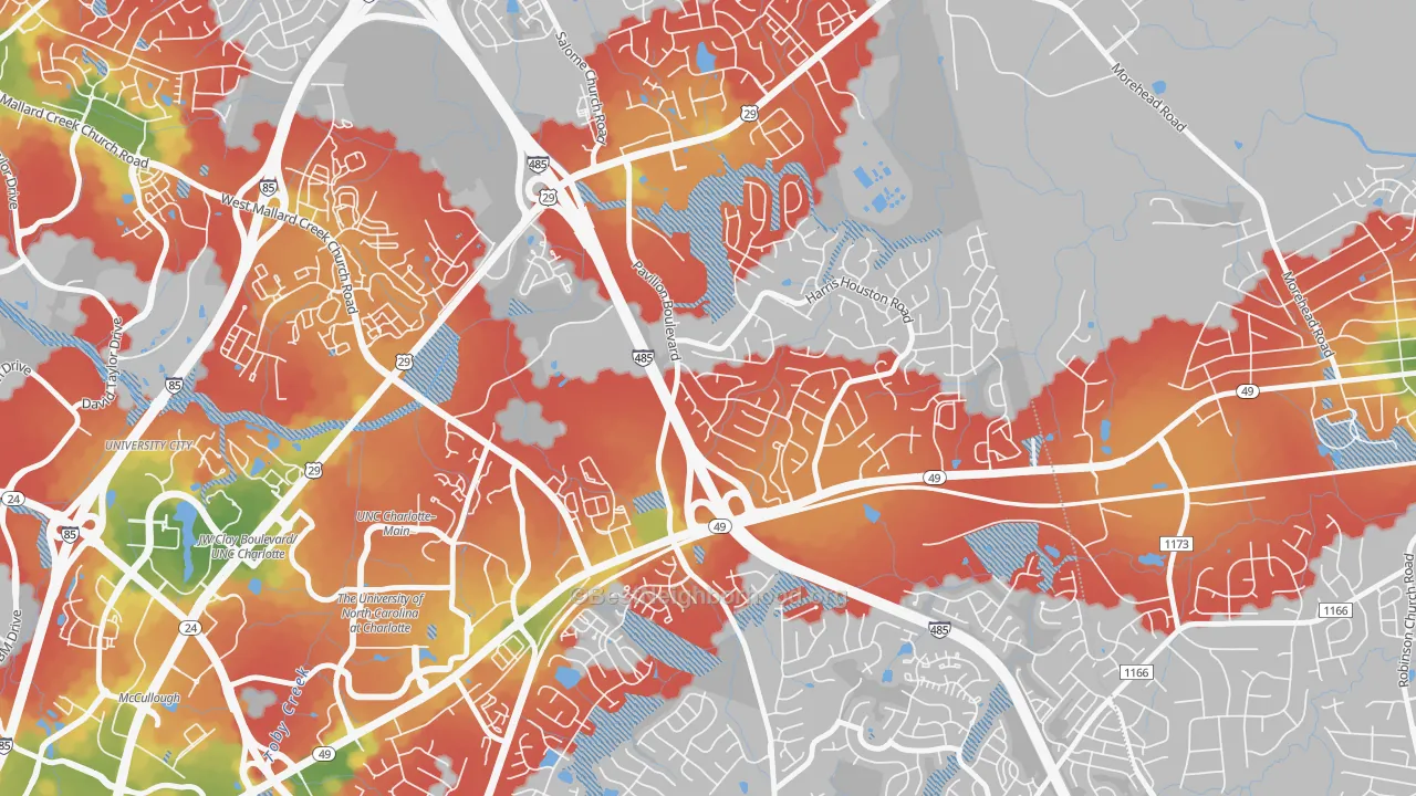 Walk Grade map of Harris-Houston, Charlotte, NC, walkable areas in green and car-dependent areas in red