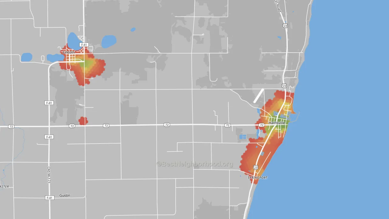 Walk Grade map of Harrisville, MI, walkable areas in green and car-dependent areas in red