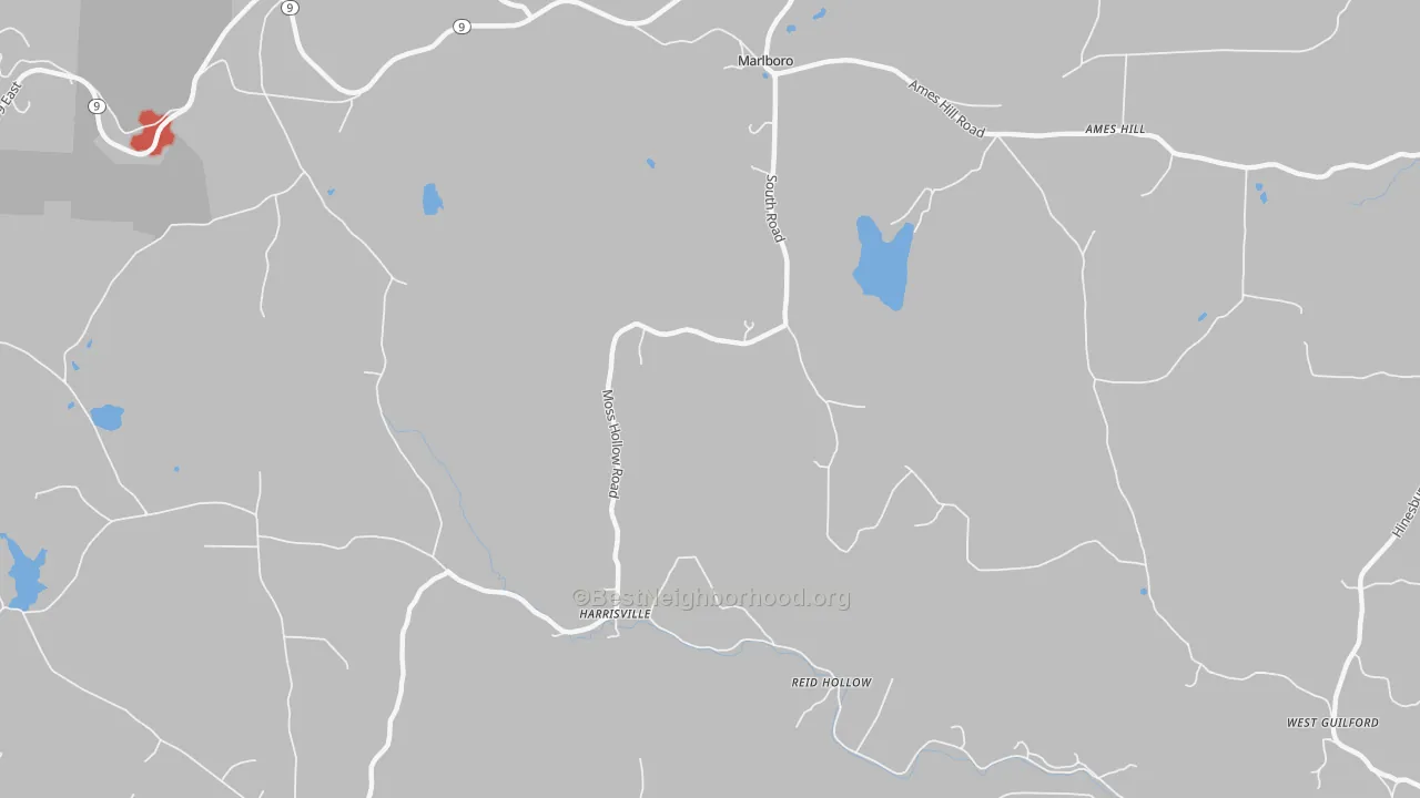 Walk Grade map of Harrisville, VT, walkable areas in green and car-dependent areas in red