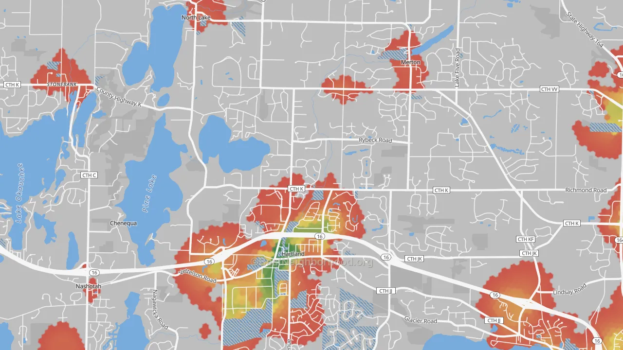 Walk Grade map of Hartland, WI, walkable areas in green and car-dependent areas in red