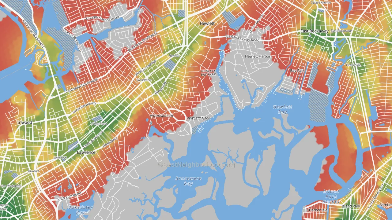 Walk Grade map of Hewlett Neck, NY, walkable areas in green and car-dependent areas in red