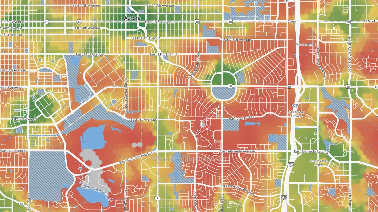 Walk Grade map of Highland Park, Aurora, CO, walkable areas in green and car-dependent areas in red
