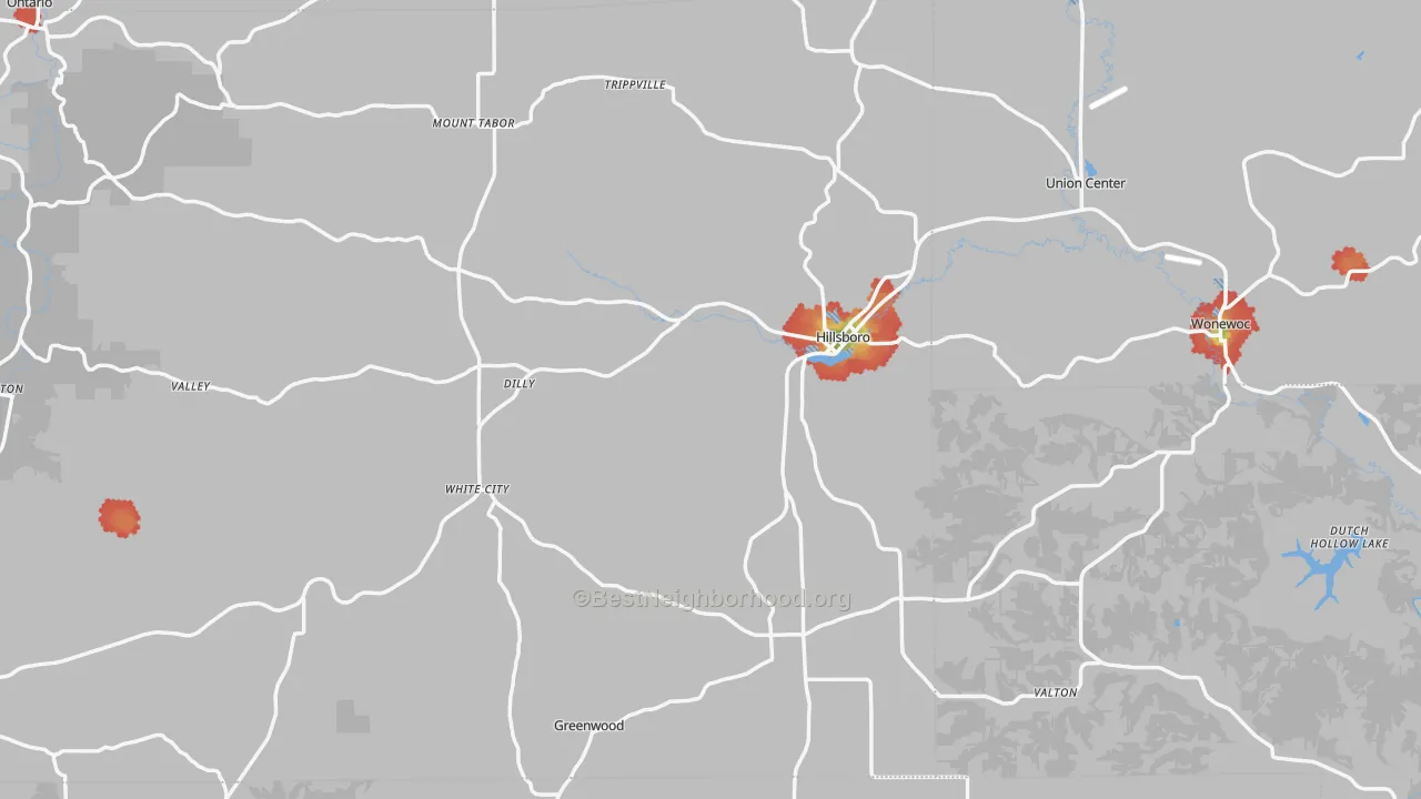 Walk Grade map of Hillsboro, WI, walkable areas in green and car-dependent areas in red