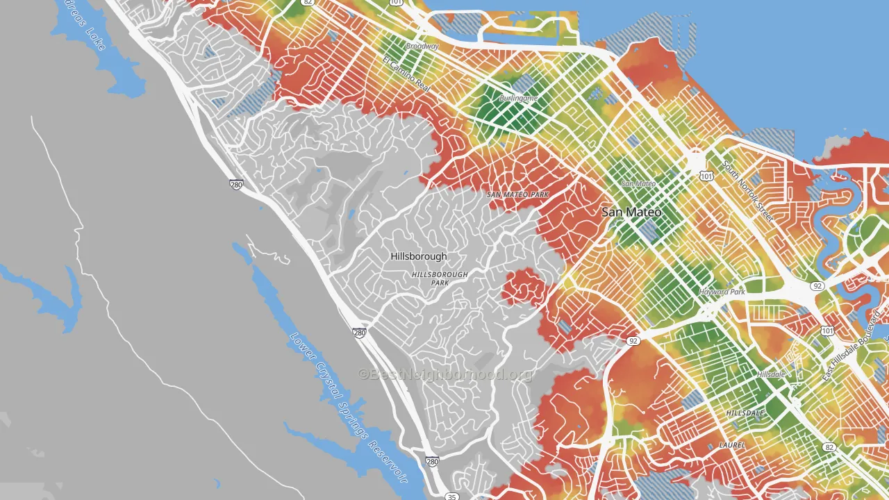 Walk Grade map of Hillsborough, CA, walkable areas in green and car-dependent areas in red