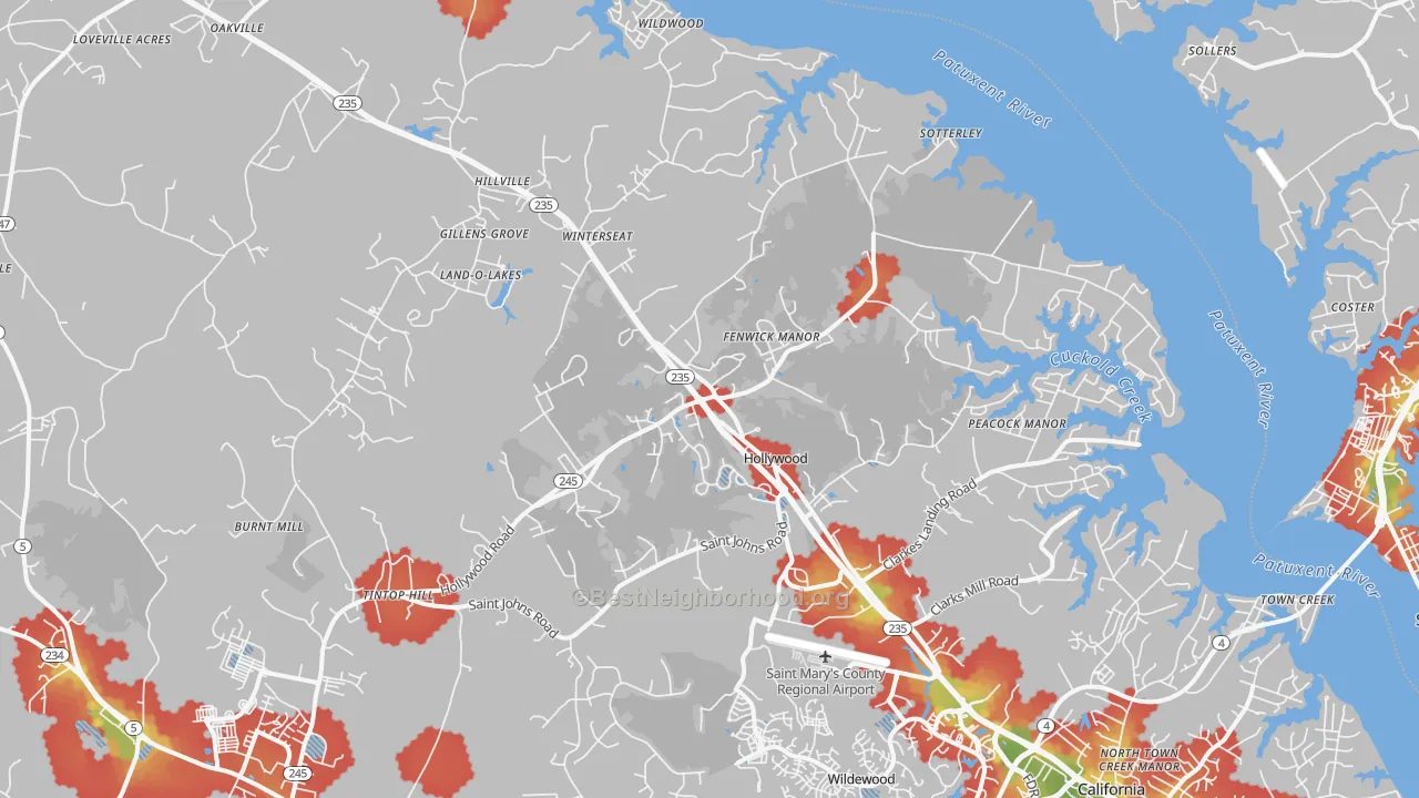 Walk Grade map of Hollywood, MD, walkable areas in green and car-dependent areas in red