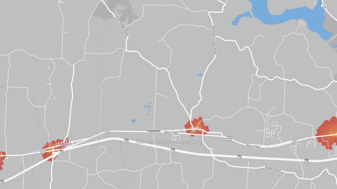Walk Grade map of Hopewell, OH, walkable areas in green and car-dependent areas in red